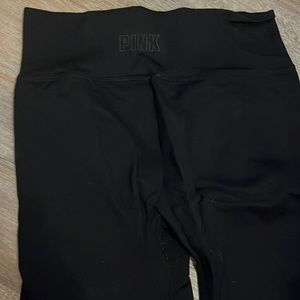 seamless pink leggings only worn a few times